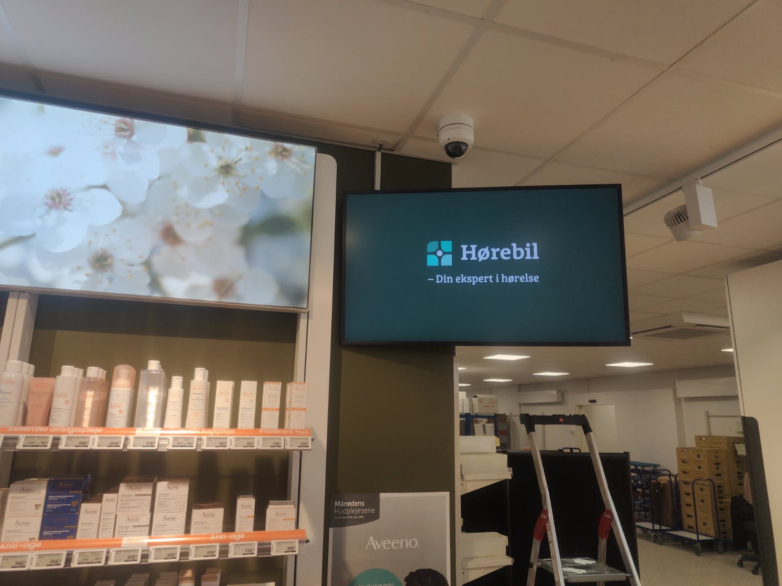 Skærm på Stilling Apotek
